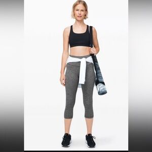 Lululemon Gray Heather Cropped Leggings- 6/Small